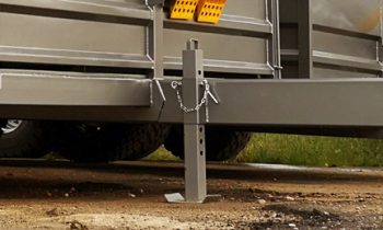 Support-leg-Mustang-livestock-trailer-universe-group-livestock-trailers-cow-pigs-gyvuliu-pervezimo-priekaba-cattle-trailer-cow-trailer-animal-trailer-16-copy-